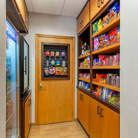 Comfort Inn & Suites Akron South Bagian luar foto