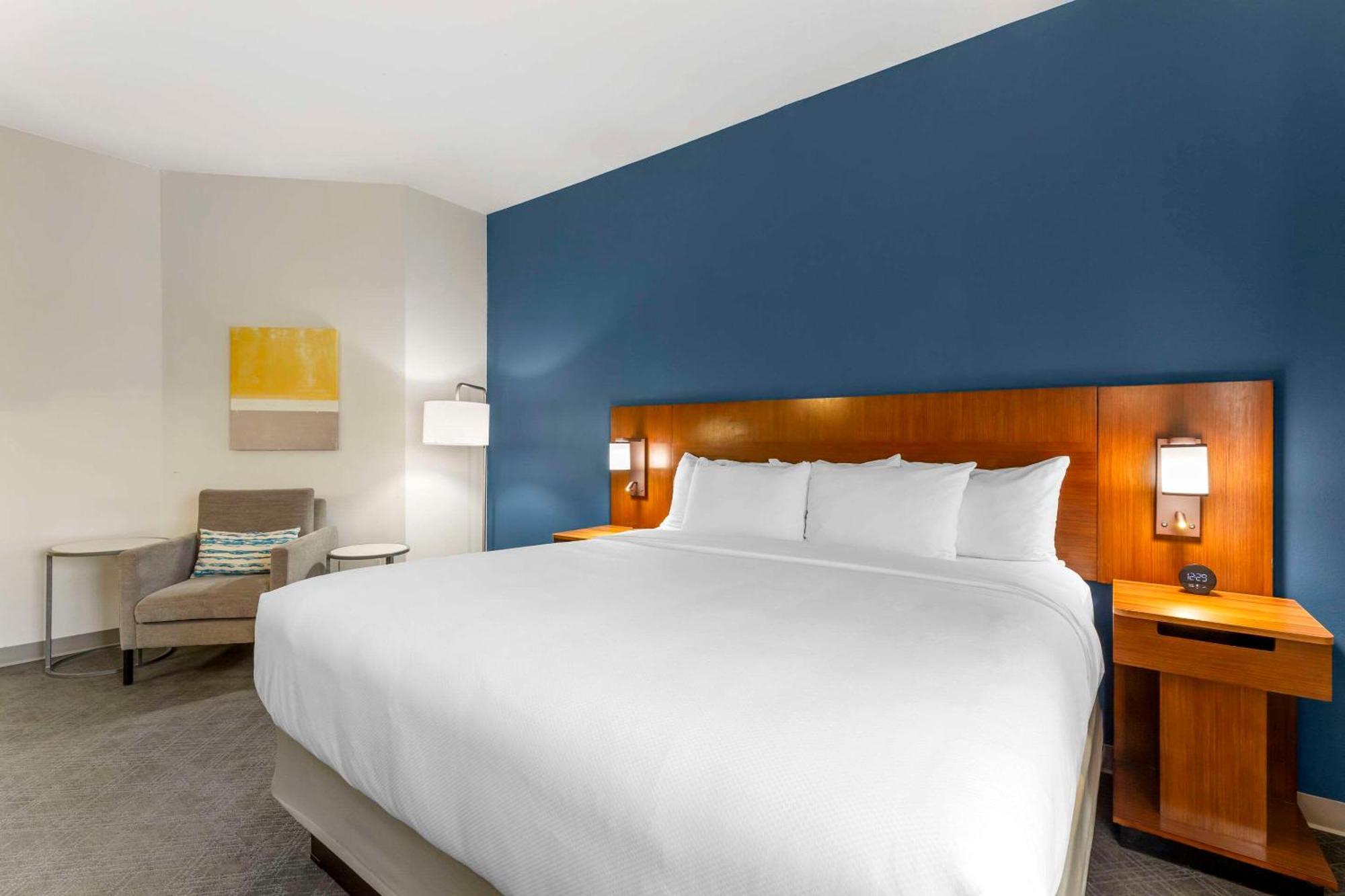 Comfort Inn & Suites Akron South Bagian luar foto