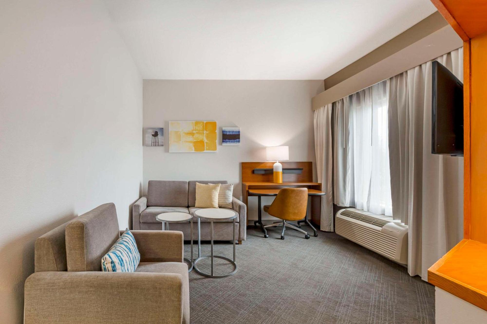 Comfort Inn & Suites Akron South Bagian luar foto