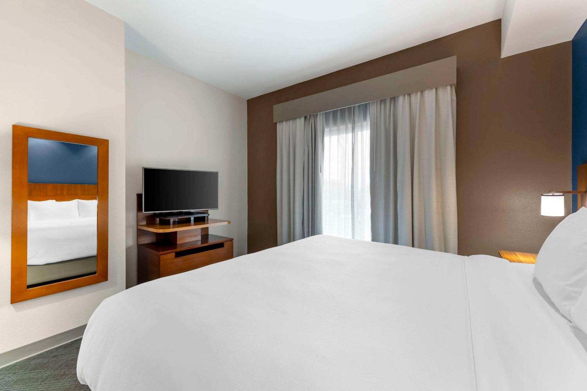 Comfort Inn & Suites Akron South Bagian luar foto
