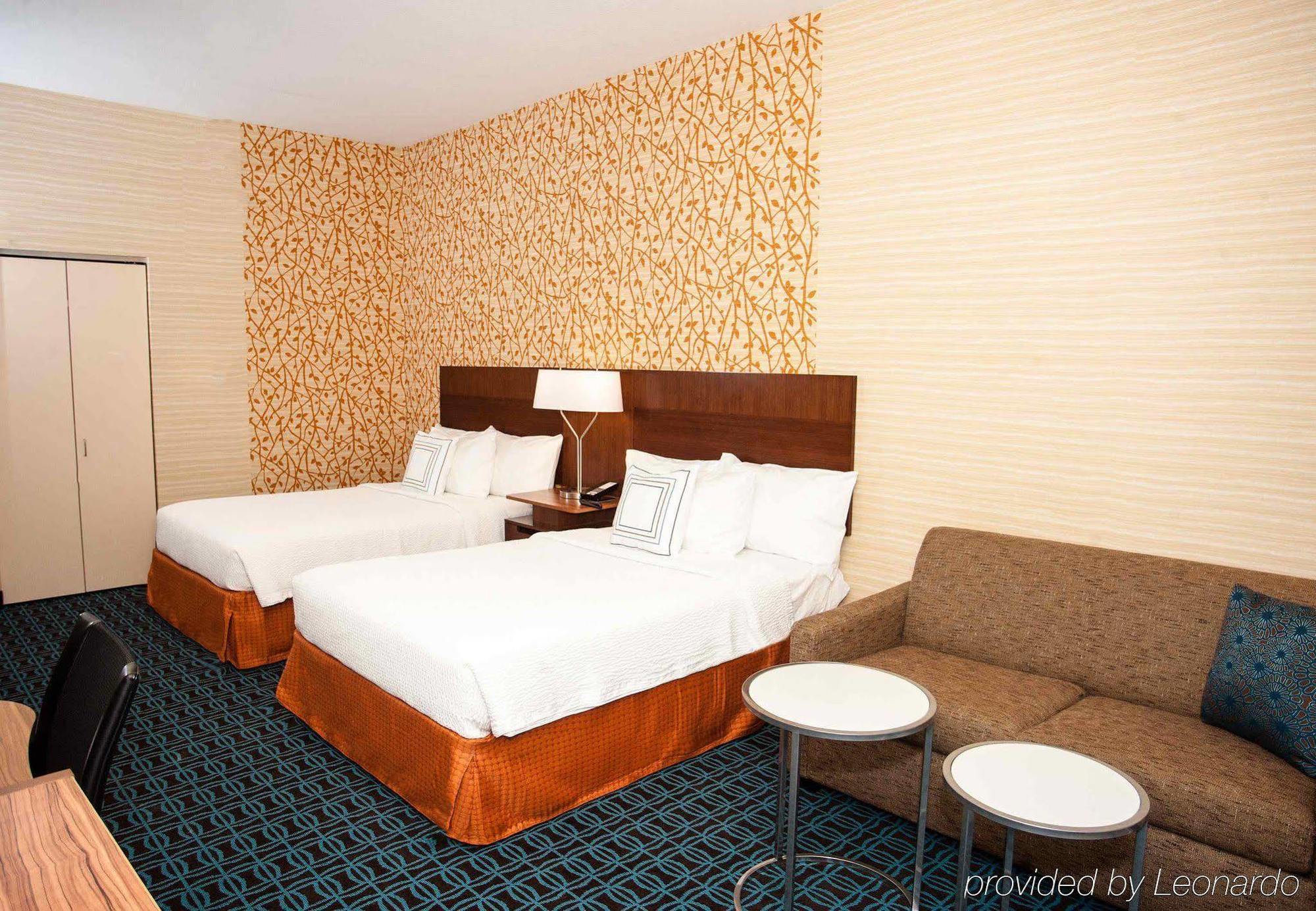 Comfort Inn & Suites Akron South Bagian luar foto